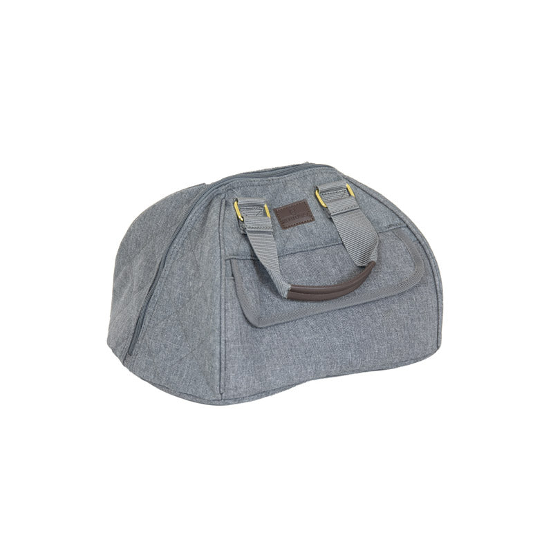 The Kentucky Horsewear luxury riding helmet bag is the perfect way to store your riding hat. the hat bag is lined with Kentucky’s gorgeous soft faux fur lining, the helmet bag will protect your riding helmet from scratches and scuffs.   the hat lag is part of the Kentucky horse wear range which includes a boot bag and bridle bag, the hat bag is a perfect addition to add to your collection.