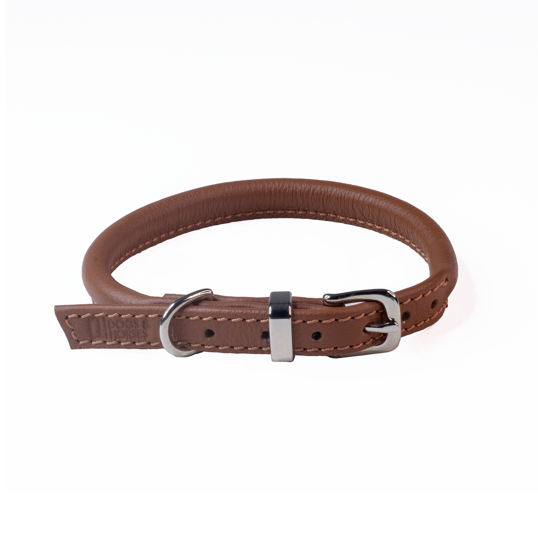 The Dogs and Horse tan rolled leather collar is ideal for dogs with long or curly coats. The rolled construction helps to prevent knots forming in the coat (lookin&